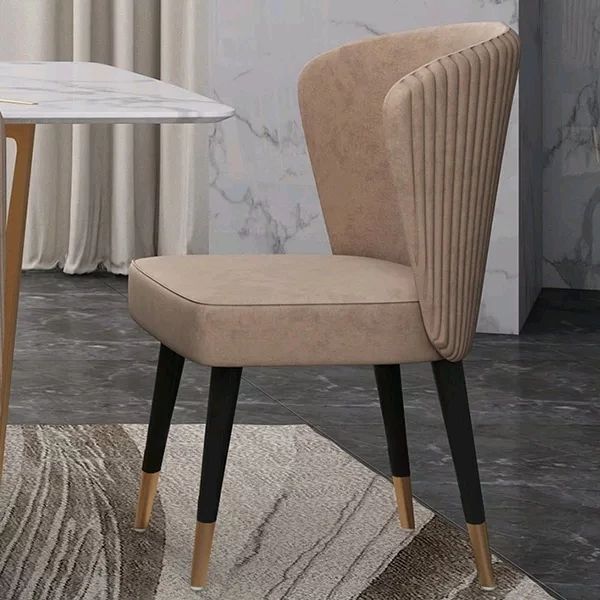 Olyra Chair