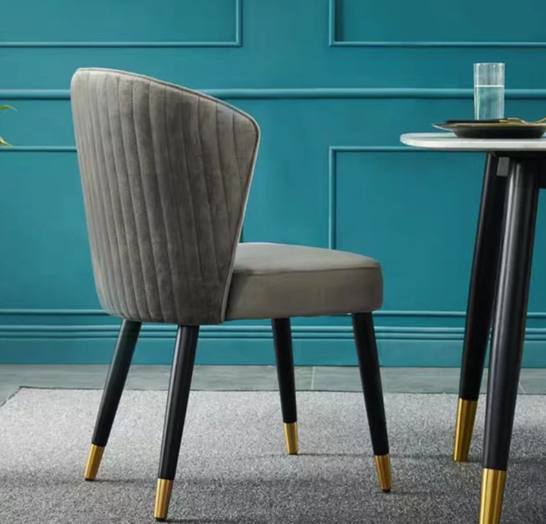 Olyra Chair